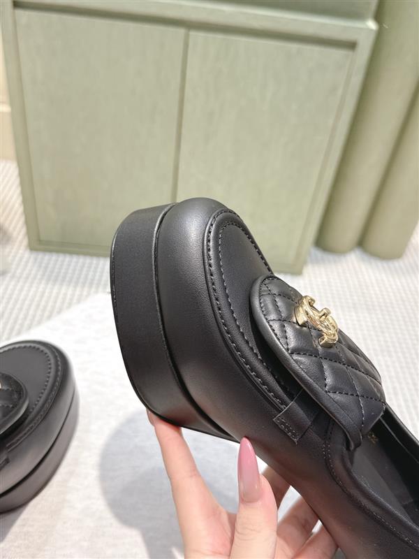 2025112717151233 320